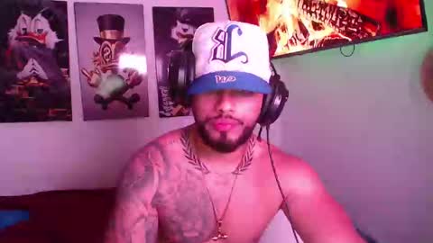 Snapshot of saimong10 chatting on 11, 2, 2025 saimong10 online show from 11, 2, 2025