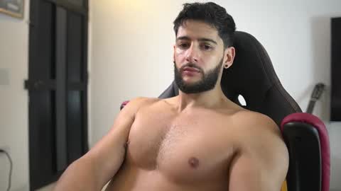 Snapshot of saimonhot1 chatting on 19, 1, 2026 saimon online show from 19, 1, 2026