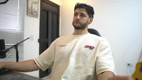 Snapshot of saimonhot1 chatting on 30, 3, 2026 saimon online show from 30, 3, 2026