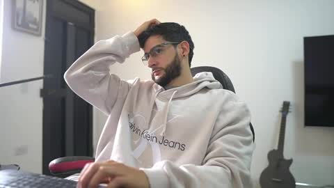 Snapshot of saimonhot1 chatting on 17, 4, 2026 saimon online show from 17, 4, 2026