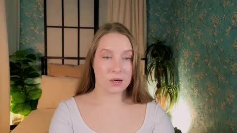 Snapshot of saint_trisha chatting on 4, 4, 2026 Trisha online show from 4, 4, 2026