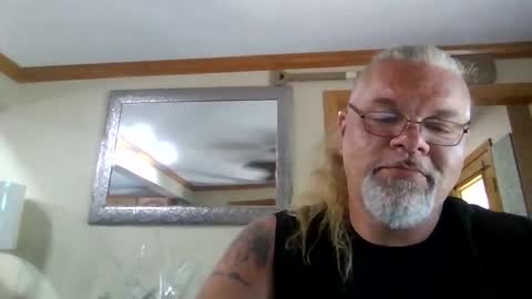 Snapshot of saintbeenadick chatting on 7, 5, 2026 saintbeenadick online show from 7, 5, 2026