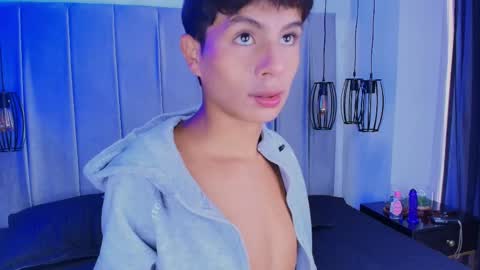 Snapshot of saintdangelo chatting on 2, 5, 2026 Santi online show from 2, 5, 2026