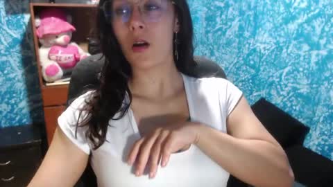 Snapshot of sakura_alek chatting on 24, 4, 2026 sakura_alek online show from 24, 4, 2026