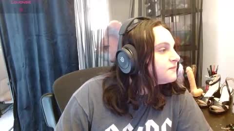 Snapshot of salacious_bunny chatting on 17, 3, 2026 salacious_bunny online show from 17, 3, 2026