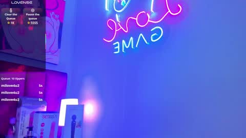 Snapshot of sallybrown_ chatting on 4, 3, 2025 miss Sally online every night from 1am to 8am  Colombia time online show from 4, 3, 2025