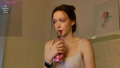 Snapshot of sallypinkman chatting on 29, 3, 2026 Sally Pinkman online show from 29, 3, 2026