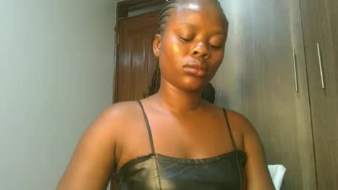 Snapshot of sallysasha254 chatting on 5, 12, 2024 sallysasha254 online show from 5, 12, 2024