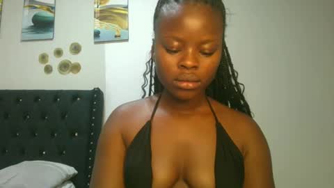 Snapshot of sallysasha254 chatting on 5, 1, 2025 sallysasha254 online show from 5, 1, 2025