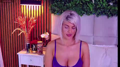 Snapshot of salmaroze chatting on 25, 4, 2026 SalmaRoze online show from 25, 4, 2026