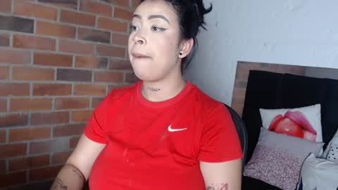   online show from 30, 1, 2025