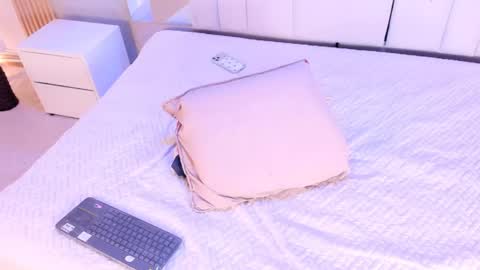 Snapshot of salomebenz_01 chatting on 27, 4, 2026 Salome benz online show from 27, 4, 2026
