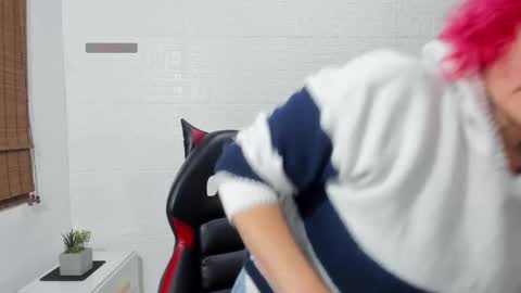 Salomee diazz online show from 20, 2, 2025