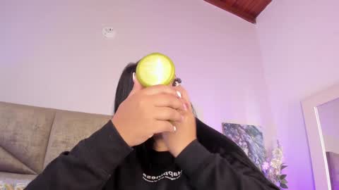 Salome online show from 5, 2, 2025