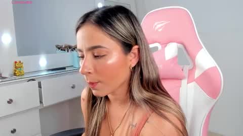 Snapshot of saloome_miller chatting on 3, 10, 2025 Salome online show from 3, 10, 2025