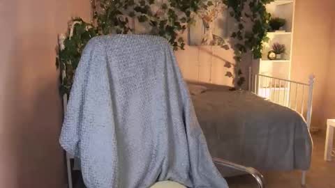 Snapshot of salt_mira chatting on 13, 3, 2026 salt_mira online show from 13, 3, 2026