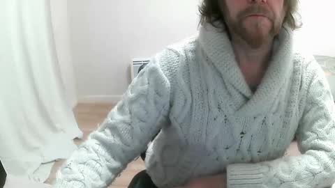 Saltimbanquier  Salt  ou  Banquier  online show from 11, 2, 2025