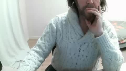 Saltimbanquier  Salt  ou  Banquier  online show from 11, 2, 2025