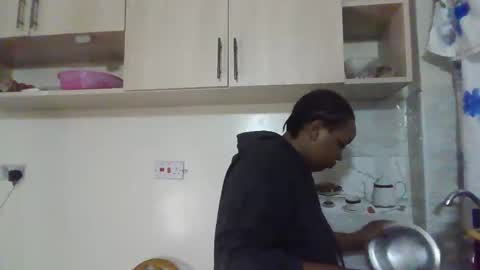 Snapshot of salty_surprise_ chatting on 15, 12, 2025 salty_surprise_ online show from 15, 12, 2025