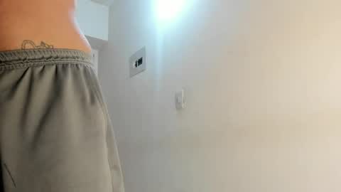 Snapshot of salvadorfaust_ chatting on 1, 2, 2026 Salvador online show from 1, 2, 2026