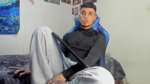   online show from 19, 11, 2025