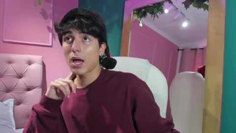 Snapshot of salvatore_monterey chatting on 17, 12, 2024 salvatore online show from 17, 12, 2024