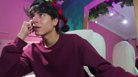 Snapshot of salvatore_monterey chatting on 18, 12, 2024 salvatore online show from 18, 12, 2024