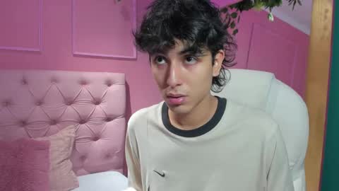 Snapshot of salvatore_monterey chatting on 21, 12, 2024 salvatore online show from 21, 12, 2024