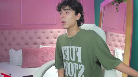 Snapshot of salvatore_monterey chatting on 4, 1, 2025 salvatore online show from 4, 1, 2025