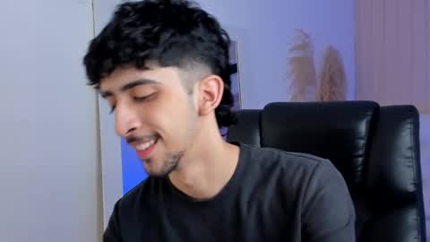 Snapshot of salvatore_monterey chatting on 29, 9, 2025 salvatore online show from 29, 9, 2025