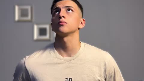 Snapshot of salvatore_romanoo chatting on 5, 3, 2026 Salvatore online show from 5, 3, 2026