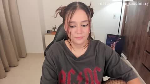 Snapshot of sam_cherry69 chatting on 6, 3, 2026 Samy cherry online show from 6, 3, 2026