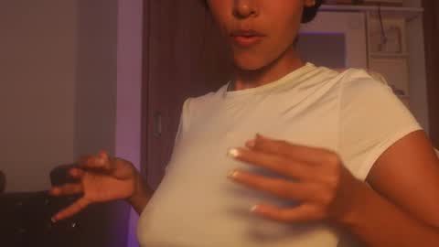 Samantha Roberts online show from 24, 9, 2025