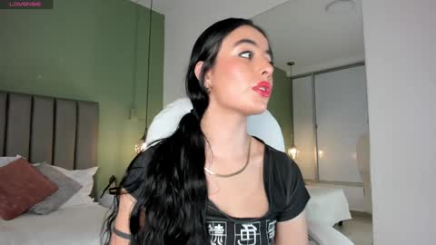  Samantha  online show from 1, 2, 2025