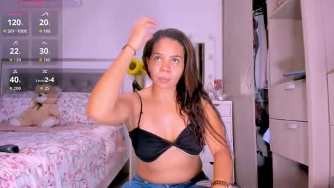 Snapshot of samanta_65 chatting on 16, 11, 2025 carolina online show from 16, 11, 2025