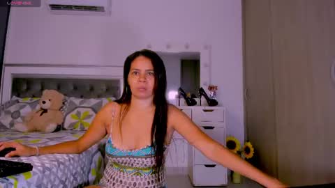 Snapshot of samanta_65 chatting on 1, 7, 2026 carolina online show from 1, 7, 2026