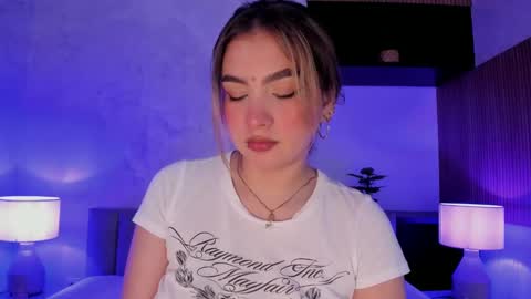 Snapshot of samanta_bone chatting on 8, 2, 2025 Samanta online show from 8, 2, 2025