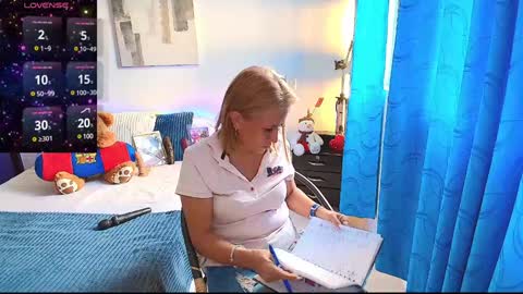 Samanta Stone online show from 2, 12, 2024