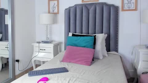 Snapshot of samanta_william chatting on 28, 1, 2025 samanta online show from 28, 1, 2025
