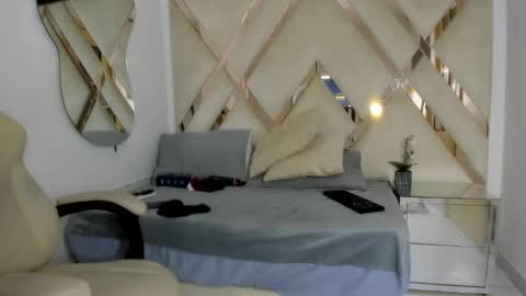 Snapshot of samantaht chatting on 13, 12, 2024 samantaht online show from 13, 12, 2024