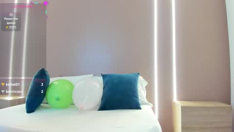 Snapshot of samantha_17_ chatting on 1, 4, 2026 S A M A N T H A online show from 1, 4, 2026