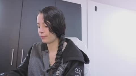 Snapshot of samantha_blow chatting on 21, 5, 2026 samantha_blow online show from 21, 5, 2026