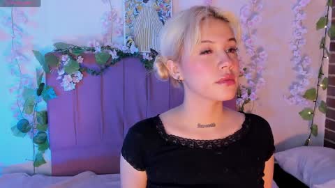 Snapshot of samantha_browwnn chatting on 29, 3, 2026 samantha_browwnn online show from 29, 3, 2026