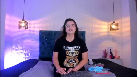 Snapshot of samantha_foxyy chatting on 19, 4, 2026 samantha_foxyy online show from 19, 4, 2026