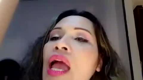 Samantha  Gomez  online show from 10, 3, 2025