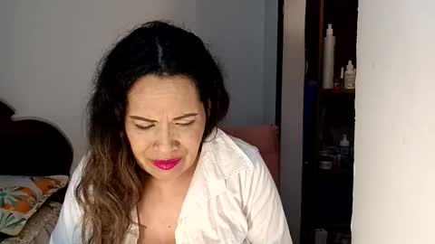 Samantha  Gomez  online show from 22, 12, 2025