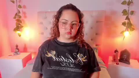 Snapshot of samantha_greey_ chatting on 8, 7, 2026 samantha greey online show from 8, 7, 2026