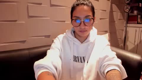 Snapshot of samantha_jadee chatting on 3, 1, 2025 Samantha online show from 3, 1, 2025