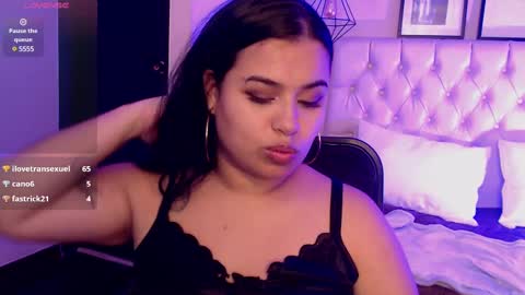 samantha_smiithh online show from 2, 3, 2025