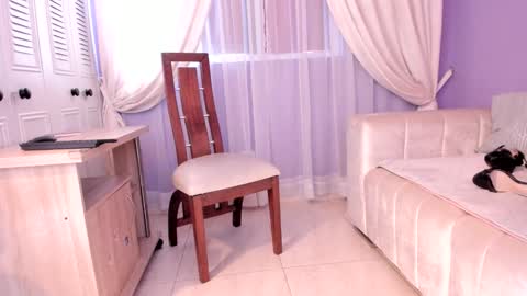 samantha_thompsoon online show from 10, 11, 2025